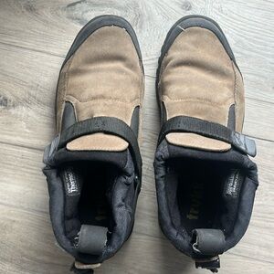 Trukk slip on boots size 13